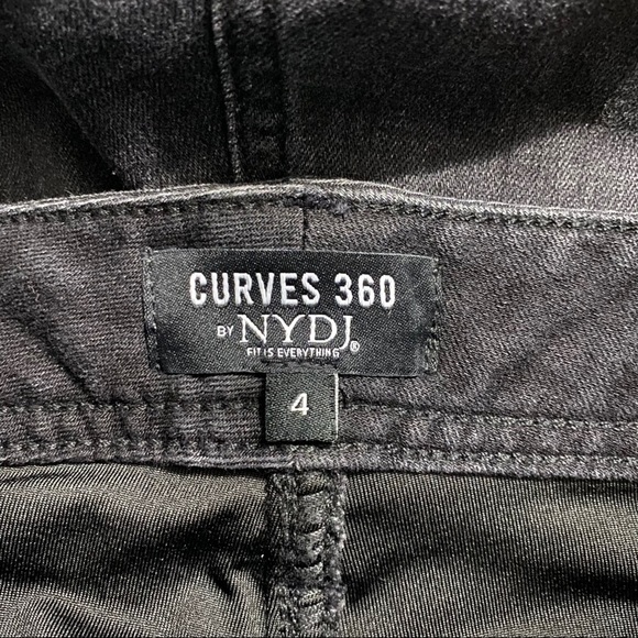 NWT NYDJ Curves Shape Black Studded Cropped Jeans - Picture 4 of 6